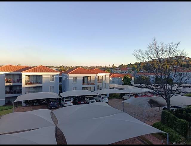 2 BEDROOM APARTMENT FOR SALE IN NORTHCLIFF